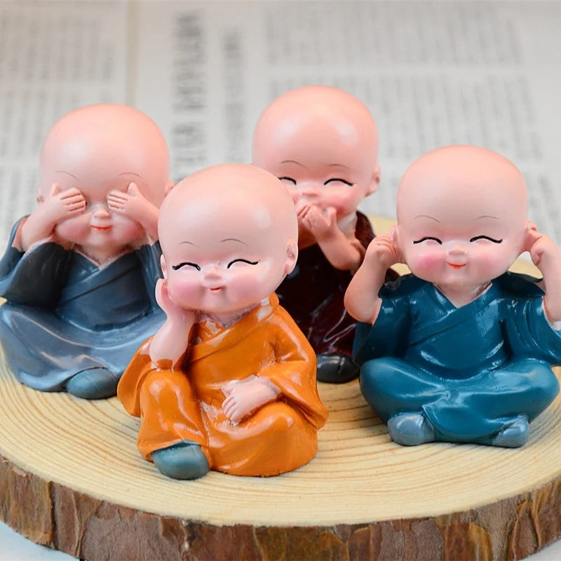 4Pcs Resin Monks